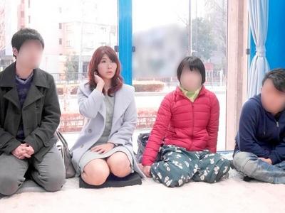 【マジックミラー号/素人ナンパ企画】『え！破れてる！』人妻がスワッピングし友達の旦那とセックス→ゴム破れNTR真正中出し