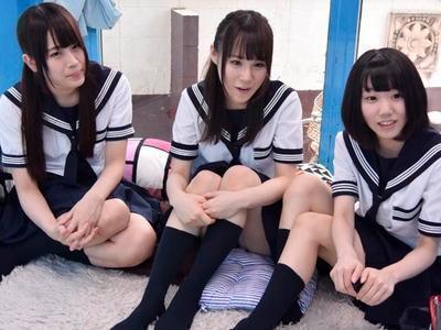 《マジックミラー号/素人ナンパ企画》『田舎の制服ロリJK』夏服の修学旅行生のJKを車内に連れ込み着衣で乱交セックス！？