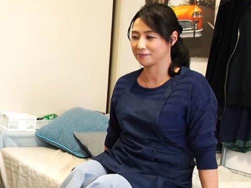 【おばさんレンタル】◆五十路熟女ナンパ◆デッサンモデルさせてと口説いて生ハメセックス！！！「こんなおばさんでいいのぉ！？」ぼっちゃり肉付きのいい巨乳主婦をNTR