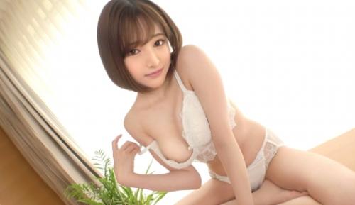 ＜素人＞見事なSSS級美女！ビジュアルはさすが美容系、透明感があって張りのある胸元！下の毛が濃いめでギャップにやられる！