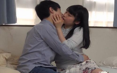 ＜中出し＞むっちり清楚系女子のおっぱいでけぇぇ！！正常位で中出ししちゃたけど、勃起とまらずすかさず２回戦へ！また、中出し