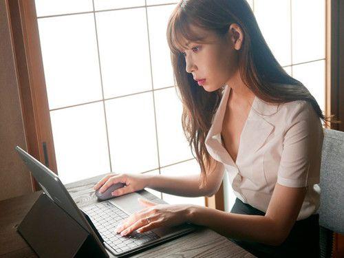＜不倫＞良い人を装って近づいてくる同僚・ずぶずぶぬかるみにはまっていく不倫、夫への罪悪感と葛藤しながら・・【明里つむぎ】