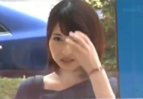 ＜マジックミラー号＞超絶美人な若ママが早漏君たちをやさしく手コキをしてくれそのまま挿入まで受け入れてくた！＜素人ナンパ＞