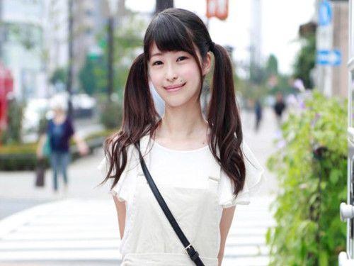 ＜マジックミラー号＞キャンディ片手に健気に質問に応えてくれてる間に…いきなりデカチンを即ハメ！