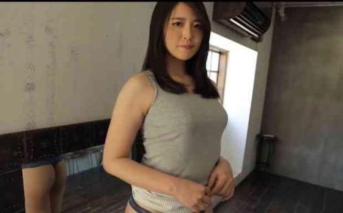 【木下凛々子】むっちり肉感ボディにしっとりした雰囲気が魅力の美しきお姉さん！