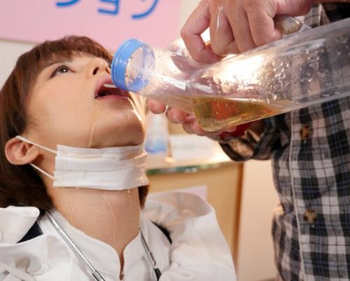 【月乃ルナ】時をとめて動きを止めて顔舐め、イラマ、中出しSEX！鼻舐めで涙目、鼻チ○ポでヨダレがダラ？！