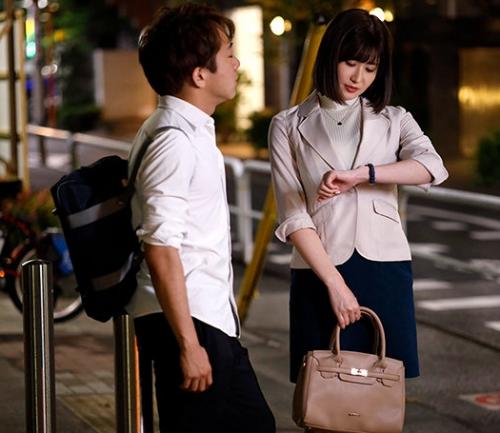 【藤森里穂】『もうこんな時間、仕方ないから家きなよ』家にいる先生は無防備なノーブラ…エロ過ぎるおっぱい…もう我慢できない