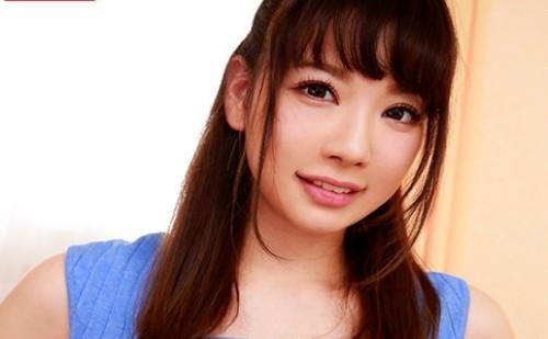 【安齋らら RION】爆乳でスレンダーナイスバディな彼女の姉がなんとノーブラおっぱいで「エッチしようよ」とせがんできた！