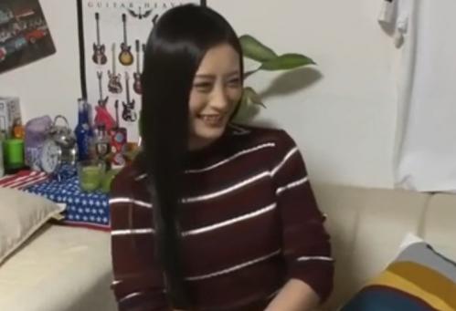 ＜素人ナンパ＞ミステリアスで美しいワンレン奥様たちを連れ込み！浮気でイキまくったなんて！気持ち良すぎて膣内中出し！！