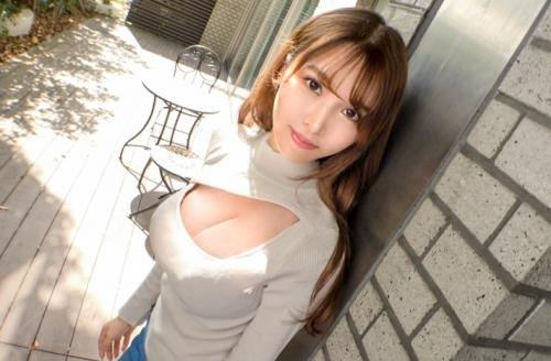 【素人】立ち振舞いから上品さを感じさせる。しかし意外にもエッチなことには積極的！AVは見るしハメ撮りや拘束などを経験有
