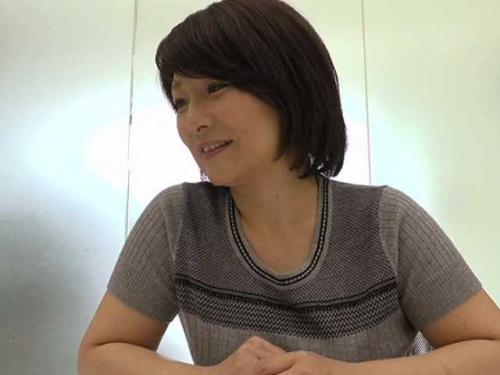 【熟女】美熟女がしっとり奉仕の筆下ろし！童貞チ○ポを母性で包む卒業サポート
