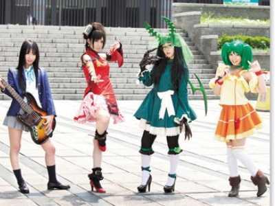 【コスプレ】『モデルさんを探してまして…』レイヤーを褒めちぎってナンパ！電マ責め＆なし崩しFuck