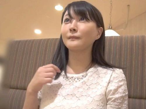 〖人妻ナンパ〗『主人は仕事ばっかりで…♥』美巨乳奥様を捕獲成功！主観フェラ奉仕＆爆乳揺れまくりの禁断SEXで悶絶絶頂