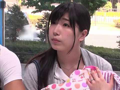 【MM号】ギン勃ちチ○ポを思わずガン見！夫を忘れて思わず寝取られる美人人妻！！