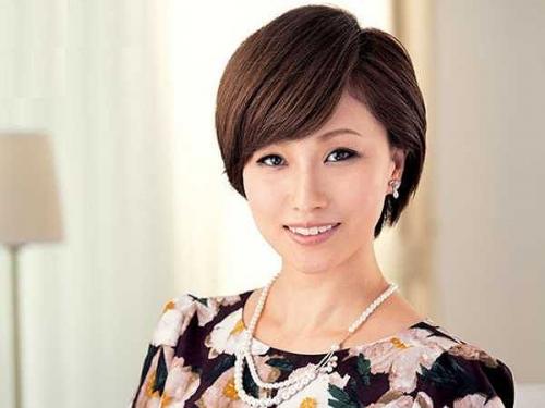 【人妻】『エッチでごめんなさい…♥』性欲あふれる美人人妻！チ○ポもとめてオマ○コうずく新人おばさんデビュー！