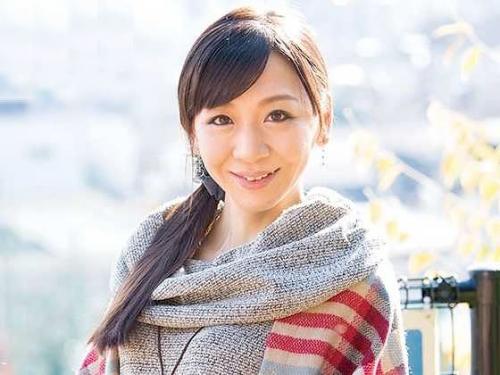 【四十路】『おっきぃおㄘんㄘんが好きですね…♥』忘れかけた女を取り戻す濃厚Fuck！放尿シーンも収録ｗ