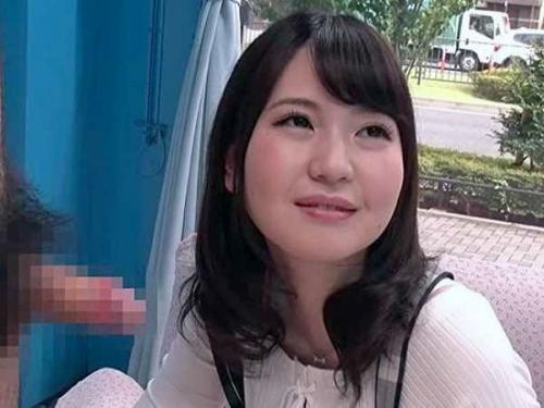 【MM号】『んっ、すごい出ちゃった…♥』２本のチ○ポをお相手して足腰ガクブル！激カワ素人が渾身おもてなしｗ