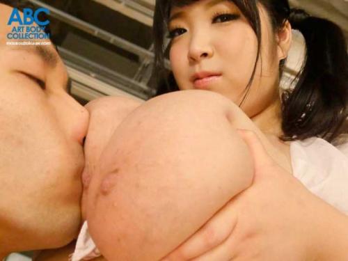 【デブ専】肉量ぶっちぎりの超乳ぽっちゃり娘！乳圧でイカせる極上パイズリにフル勃起！！