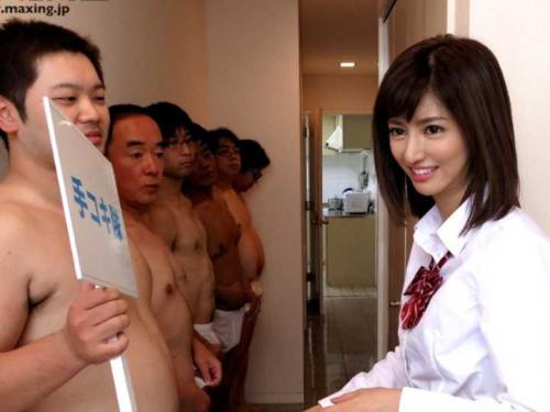 【痴女】並み居る勃起チ○ポを端からぶっこ抜き！！片っ端から搾り取ってザーメン搾取しちゃうｗｗ