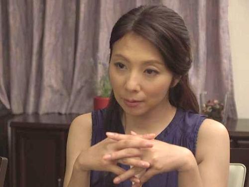 【熟女】『んっ…気持ちぃぃ♥』女として母を愛してしまう息子とそれを受け入れてしまう母！