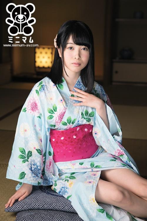 〈浴衣〉ロリ美少女がチンポを上目遣いでしゃぶりつくす♡