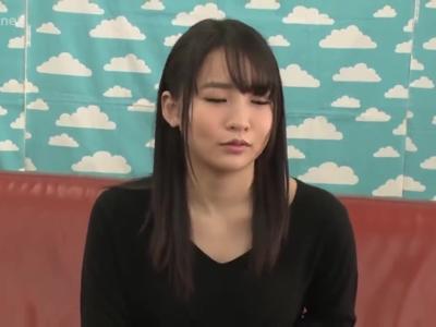 /女子大生:イキ我慢/『あっアンッ♡』素人JDが我慢勝負で思わず声が漏れて罰ゲーム！センズリ向きのR18動画