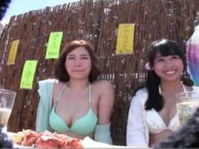 /美乳:エロ動画/「酔っ払っちゃった♡」おっぱい大きなお姉さんたちをナンパしてエッチなゲームからの乱交！フォルムが完ぺきな女の子