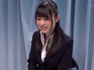 /外見える!?:女子大生/【エロエロカー】就職が決まらないJDにセクハラ面接！妄想注意な18禁映像