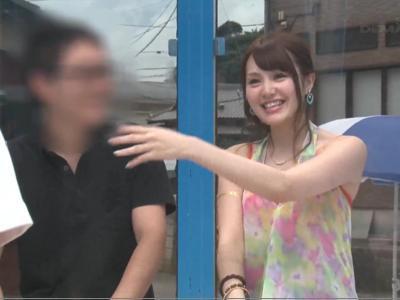 /外見える!?:マッサージ/女子大生が男友達と素股企画で生生出しSEX！スケベ注意なエロ映像