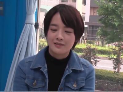 /おっぱい:エロ動画/「チェリーじゃないでしょ…」チェリーの振りした男優が激カワ美女に寝バックでガン突き！右手が止まらないR18映像