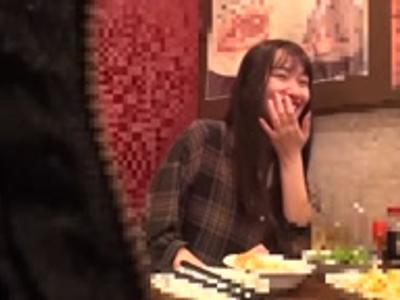 /人妻:酔っ払い/『旦那がかまってくれないの』寂しく飲んでた奥様をナンパして不倫隠し撮り！興奮しちゃう性処理動画