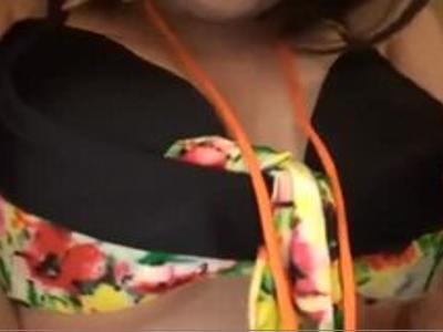 綺麗な美美少女をナンパして濃厚H！男2人に責められまくる美美少女！おっぱいがエロい