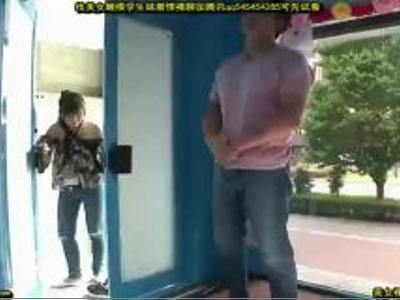 /おっぱい:エロ動画/新人ADを使って企画のリハーサル！チンポまで挿入されて感じまくりの美女！おすすめの作品