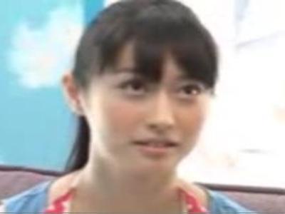 /マジックミラー:童貞/海で見つけた可愛い美女がチェリーボーイを優しく筆おろし！セクシーな女の子の18禁動画