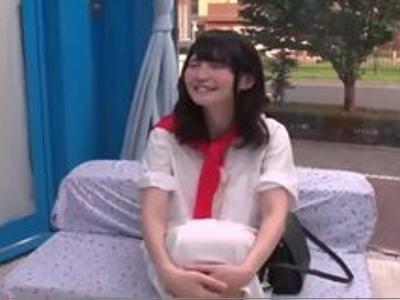/素人:エロ動画/「チェリーじゃないでしょ…」チェリーの振りした男優が激カワ美女に寝バックでガン突き！我慢汁が抑えられない映像