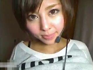 【ライブチャット】「プニプニ！柔らかいって言われます！」巨乳ギャルがエロ配信！
