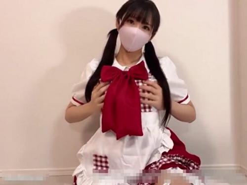「やばいまたイッちゃう！イクイクッ！ブジャァァ！」美巨乳パイパンビッチ美少女が連続大量潮吹き絶頂【無修正ライブチャット】