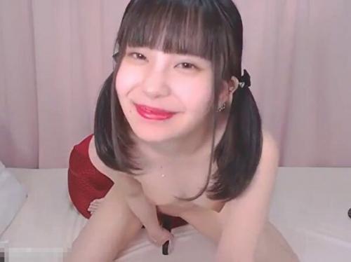 「お潮チャレンジ！やばいダメェ！イクッ！ビジャァァ！出た！」セーラー服パイパン変態娘が潮吹き絶頂【無修正ライブチャット】