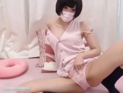 【ライブチャット】透け透け下着美尻スケベ娘がブラ外しエロ配信！