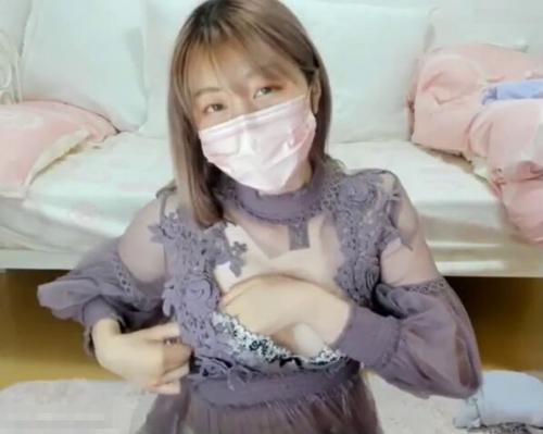 【ライブチャット】「パフパフ…見えてない？ホントに？w」セクシーネグリジェEカップお姉さんが美乳首弄り騎乗位腰振り！