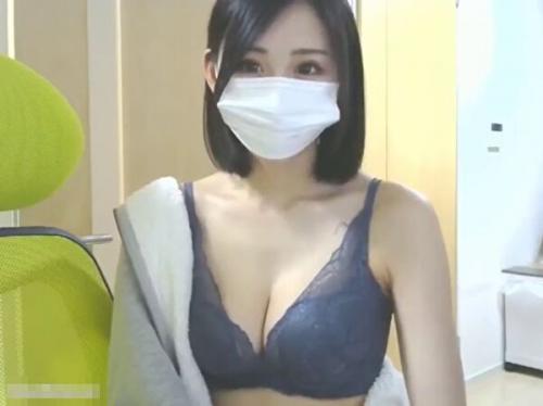 【ライブチャット】「何カップ？FかGです！」巨乳美人お姉さんがエロ配信！