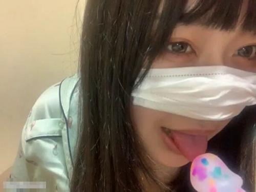 【ライブチャット】「レロレロレロ！ジュボジュボジュボ…ここ？」ムチムチ淫乱娘がバキュームフェラチオ！