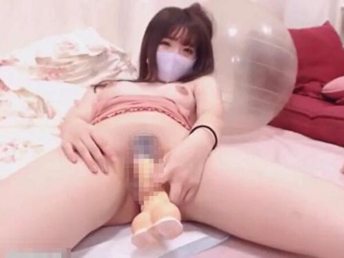 「処◯だから怖いんだけど挿れるね！クパァwめっちゃきもちぃ…クリちゃん敏感！」セクシー性獣美女【無修正ライブチャット】