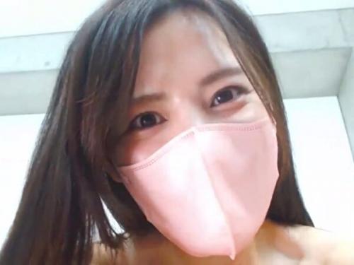 「見えちゃうwパールがお尻に挟まったwクチュクチュ…あぁぁ…」股開きセクシー下着巨乳淫乱美女【無修正ライブチャット】