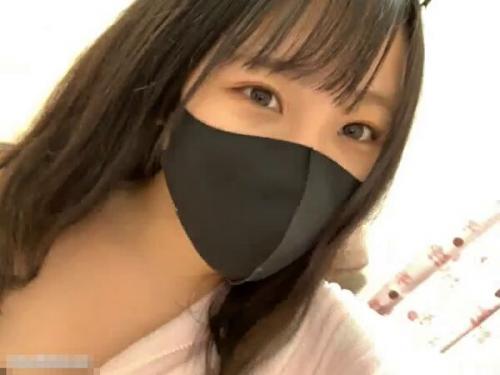【ライブチャット】「耳弱いの！しゃぶられるだけで…ダメだよ！イッたらダメ！」淫乱娘が発情エロ配信！