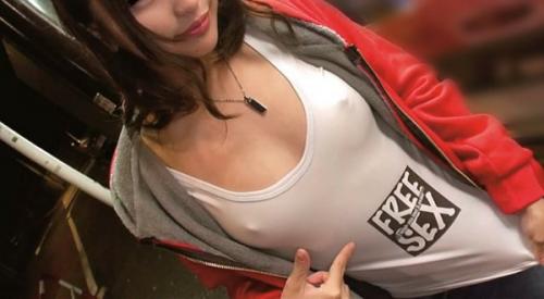 ノーブラ美女にエッチな質問色々したあとハメ撮り中出し