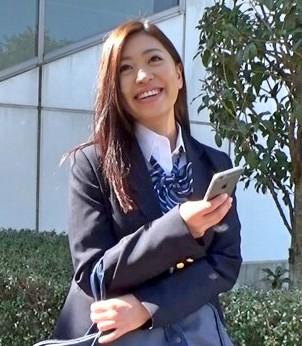 巨乳JKとの濃厚中出し乱交SEX