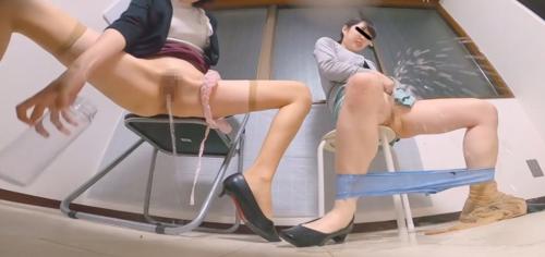 【トイレ前OL】トイレ待ちの限界を超えた女性たちの非常識な放尿姿を暴露！驚愕の実態に迫る。