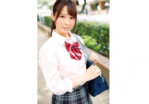 激カワ女子校生の膣奥Gスポット弾丸突きにイキ乱れる制服美少女！激カワJKのエロ尻は魅力的！岬ななみ　
