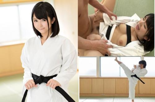 全国大会出場経験を持つFカップの黒帯空手美少女19歳に中出しSEX！空手着を脱がすとFカップの巨乳に感度良好のエロ体質！